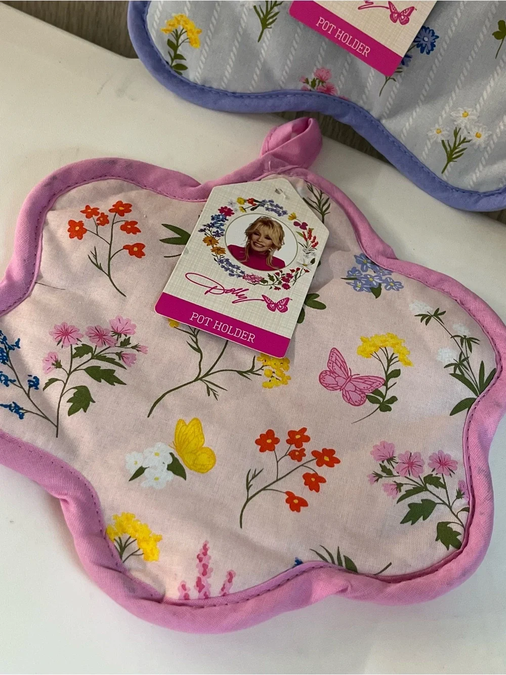 2 Dolly Parton Wildflowers Spring Collection Pot Holders Pink Purple DG Set